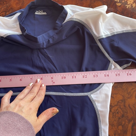 UNDER ARMOUR compression training top shirt SzM - Picture 3 of 3